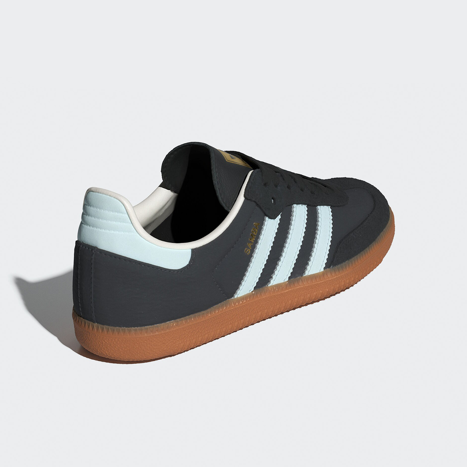 อาดิดาส อัธเคนทิค ธีลีฟส์ ซัมบ - Adidas Shoes Gazelle บทวิจารณ์และราคา