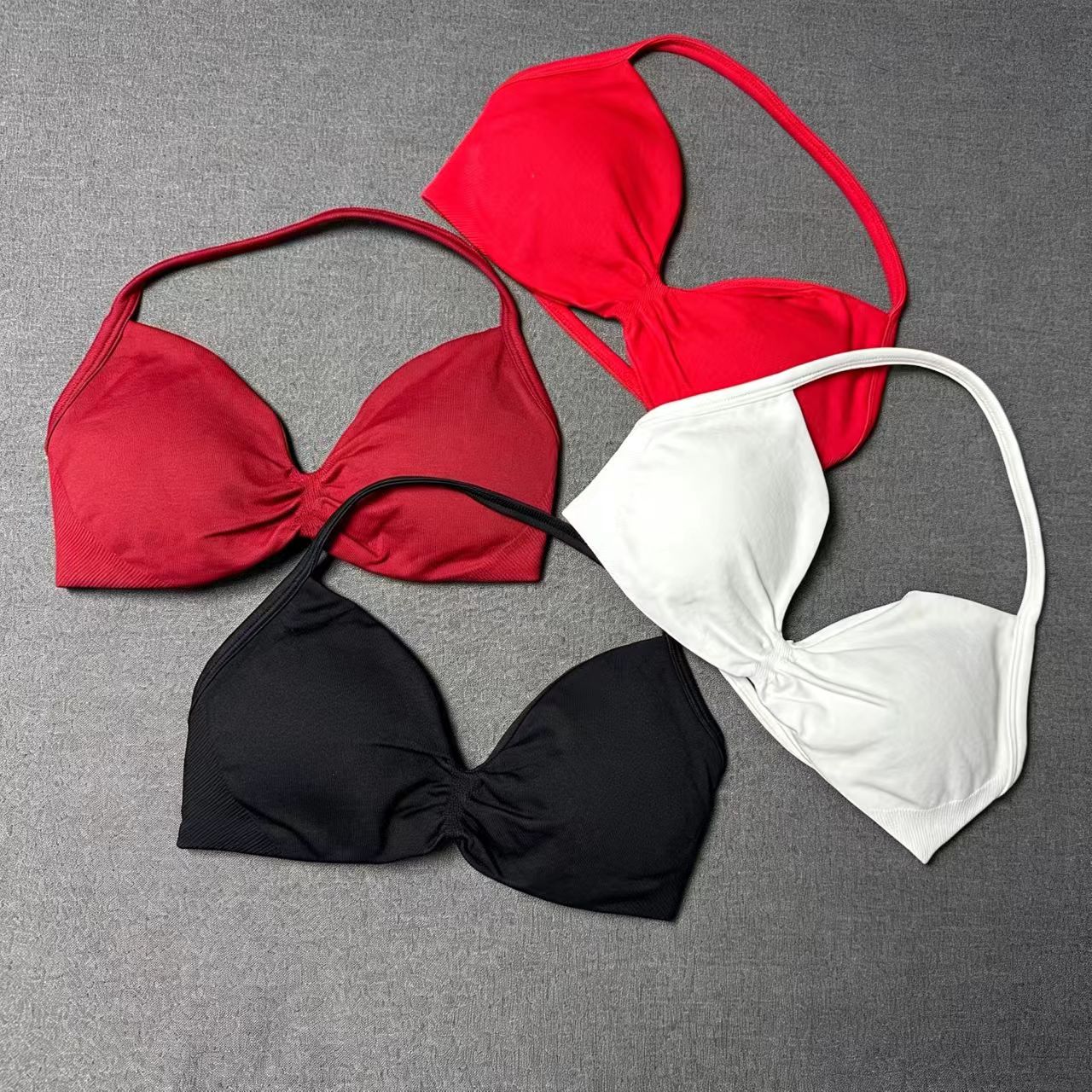 เสื้อชั้นในสปอร์ต DF ดันทรง สา - Sports Bra High Impact บทวิจารณ์และราคา